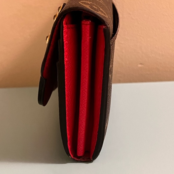 LOUIS VUITTON MONOGRAM SARA OWL WALLET - Picture 8 of 13